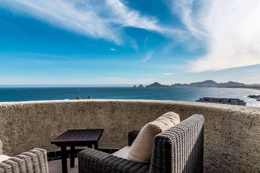 Oceanfront Penthouse, 2 Masters, 2 Baths, Kitchen! Apartamento Cabo San Lucas Exterior foto