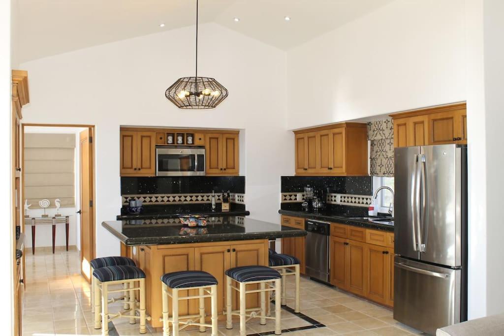 Oceanfront Penthouse, 2 Masters, 2 Baths, Kitchen! Apartamento Cabo San Lucas Exterior foto
