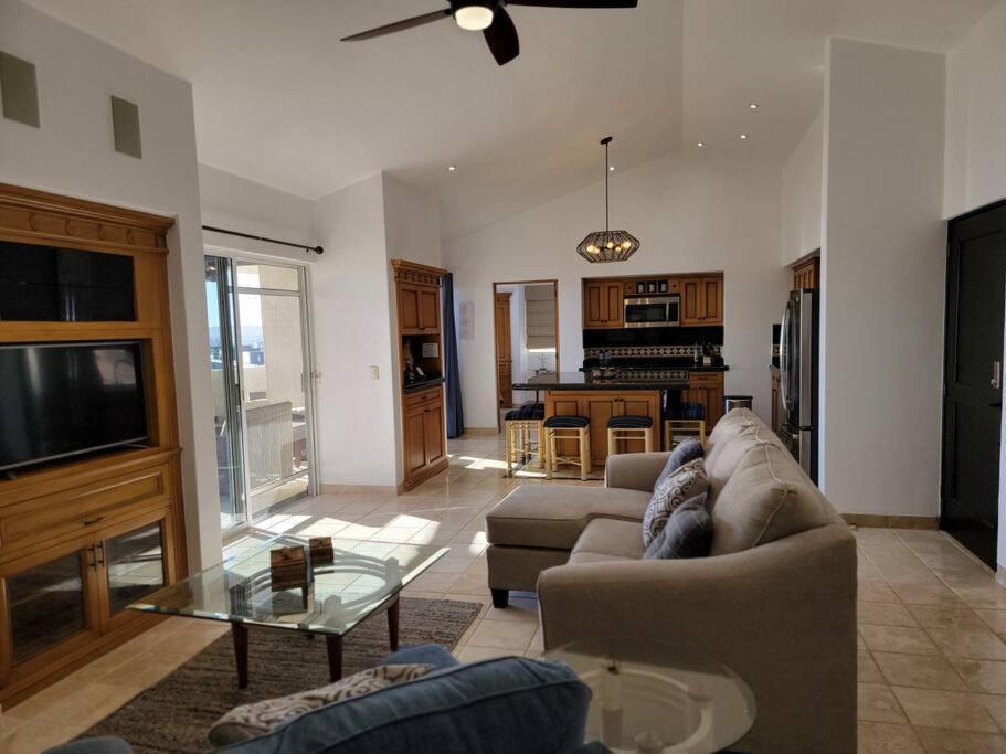 Oceanfront Penthouse, 2 Masters, 2 Baths, Kitchen! Apartamento Cabo San Lucas Exterior foto